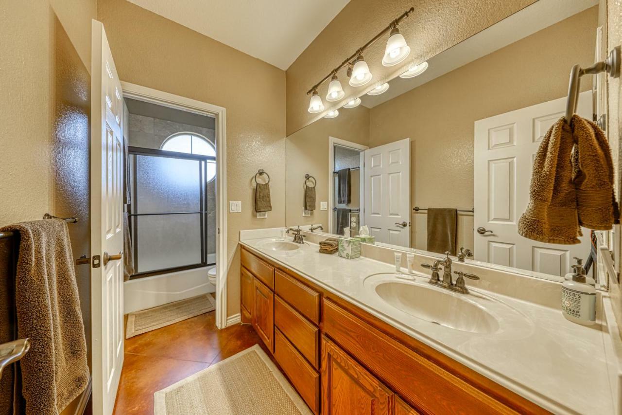 River Mountain Retreat Wimberley Esterno foto