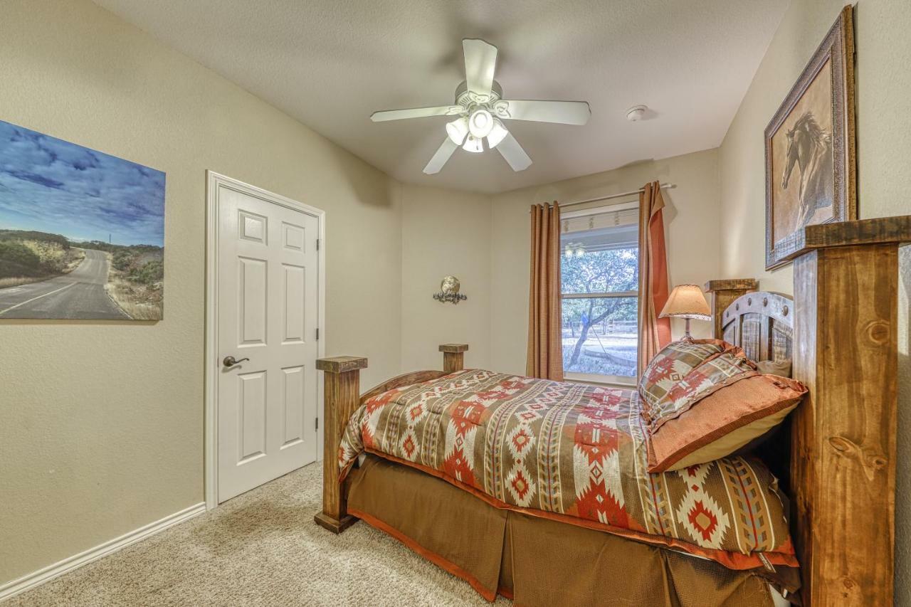 River Mountain Retreat Wimberley Esterno foto
