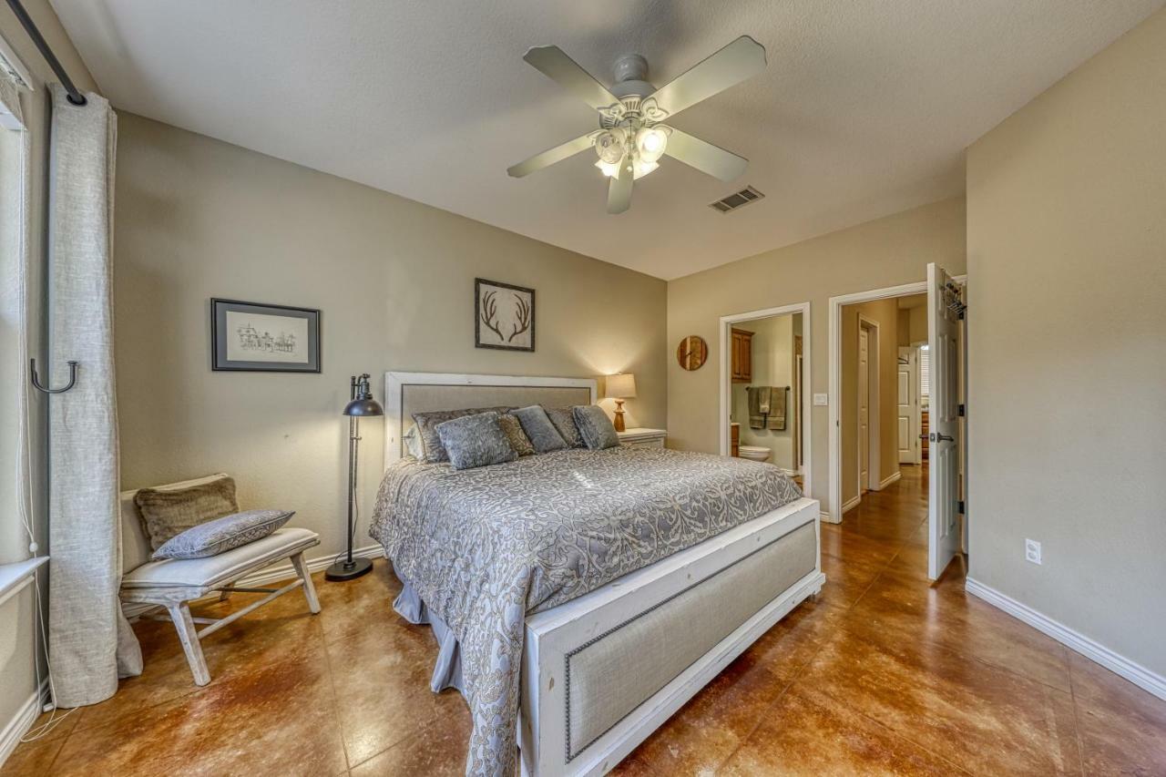 River Mountain Retreat Wimberley Esterno foto